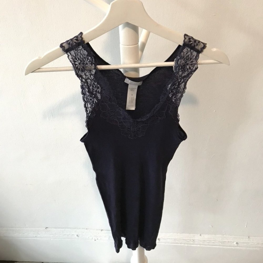 Hanro Blue/Purple Cotton and Lace Tank